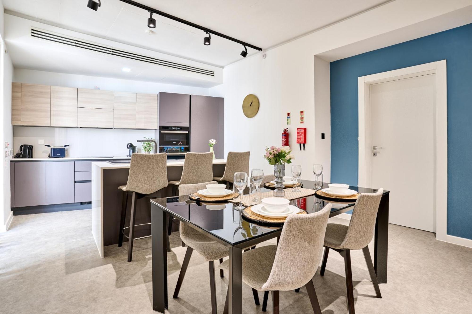 Stylish Apartment In Tigne Point Слима Екстериор снимка